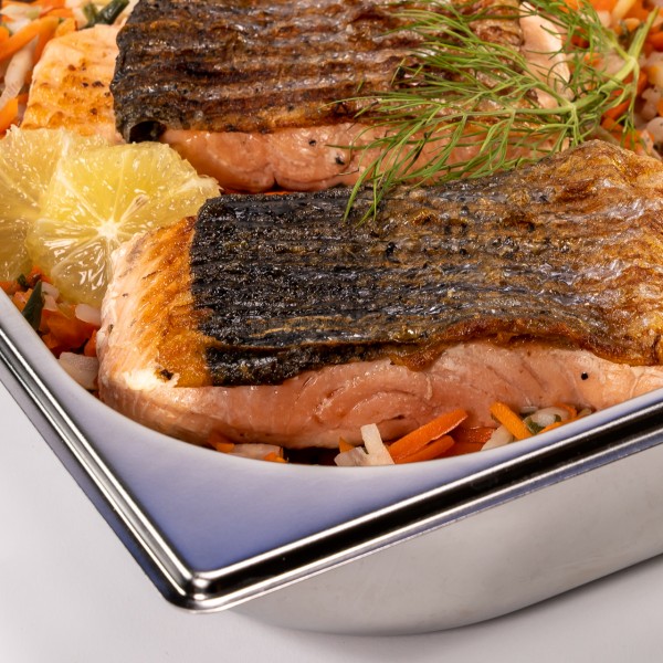 1601 Lachs auf Gemüsebett